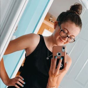 Meet your Posher, Laurel